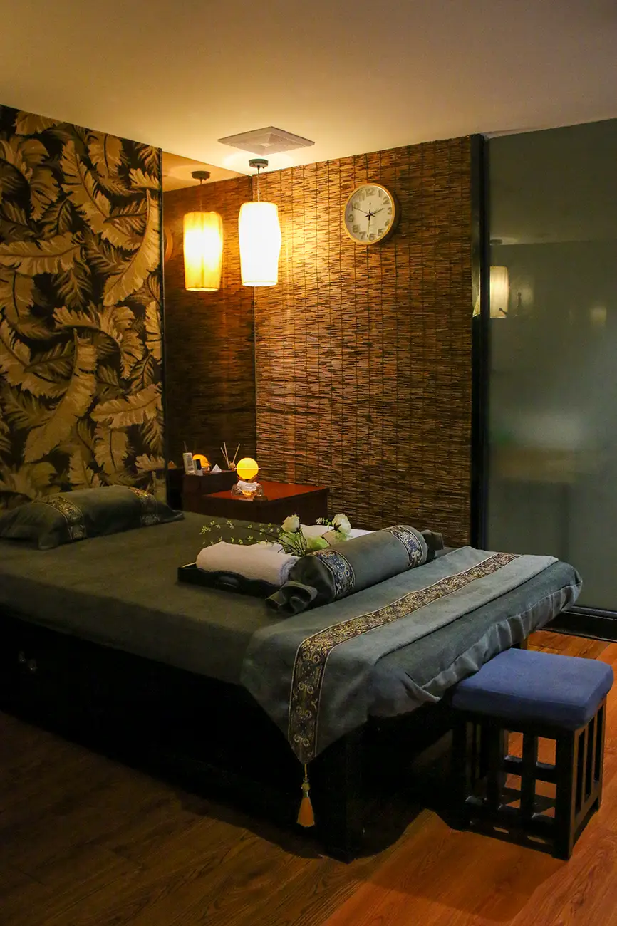 Hotel massage scene